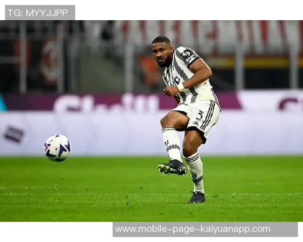 意天空报道布雷默可能缺席本轮比赛K图拉姆仅参与尤文部分训练