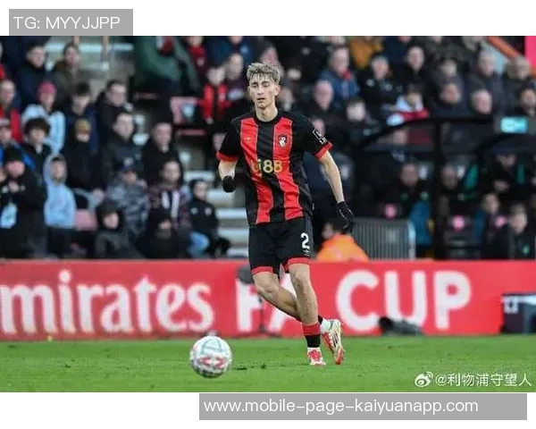 皇马全员集结阿诺德卡瓦哈尔赫伊森塞巴略斯齐聚训练场 皇马全员集结阿诺德卡瓦哈尔赫伊森塞巴略斯齐聚训练场