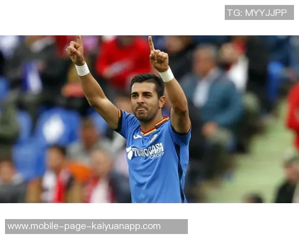 巴萨寻求中后卫引援目标奥塔门迪德弗里塞内西成热门人选 巴萨寻求中后卫引援目标奥塔门迪德弗里塞内西成热门人选